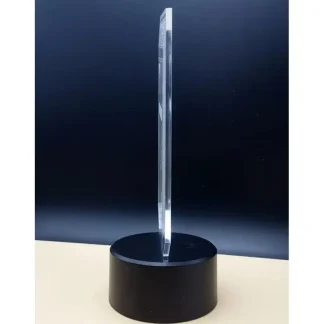 Fortnite 3D lampe. Natlampe med et lysende Fortnite logo. Farveskift mellem 7 farver.