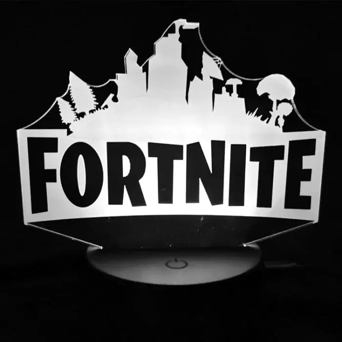 Fortnite 3D lampe. Natlampe med et lysende Fortnite logo. Farveskift mellem 7 farver. - Billede 4